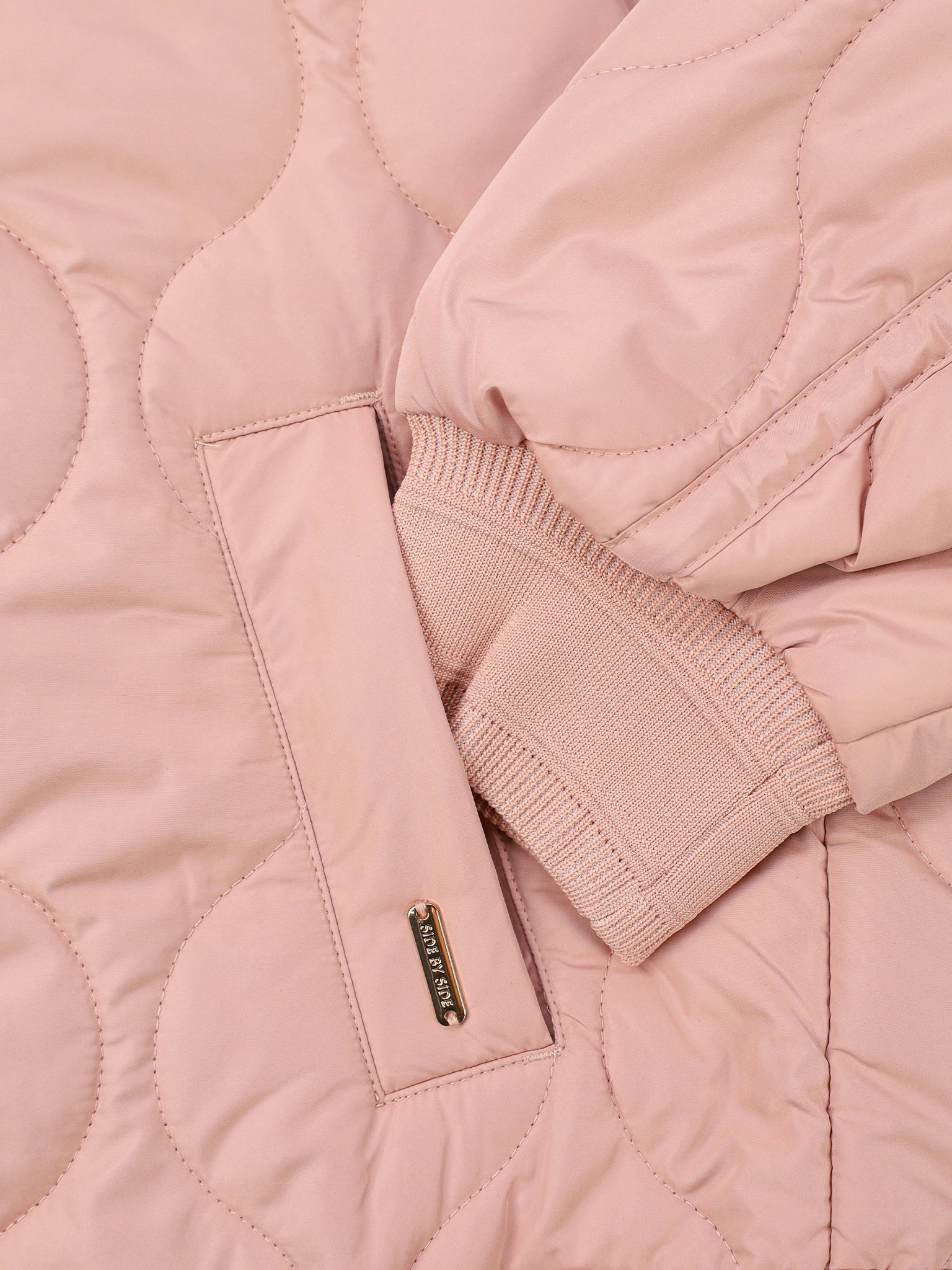 Куртка укороченная розового цвета свободного кроя